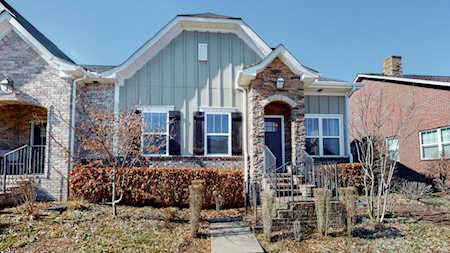 419 Carriage House Ln Hendersonville, TN 37075