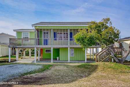 5011 5th Street Surf City, NC 28445