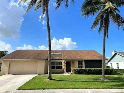 104 Rivera Avenue #B Royal Palm Beach, FL 33411