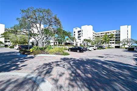 2016 Harbourside Dr #357 Longboat Key, FL 34228