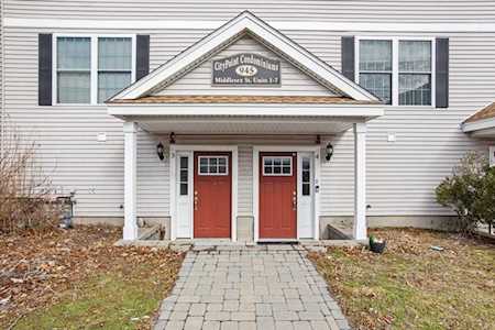 945 Middlesex St #4 Lowell, MA 01851