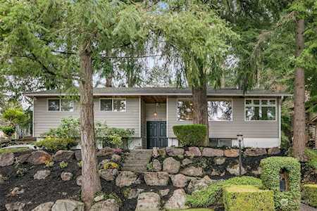 4658 149th Ave SE Bellevue, WA 98006