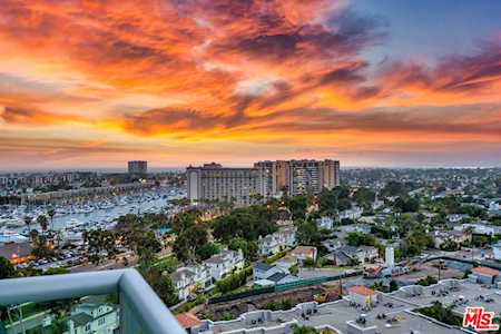 13700 Marina Pointe Dr #1618 Marina Del Rey, CA 90292