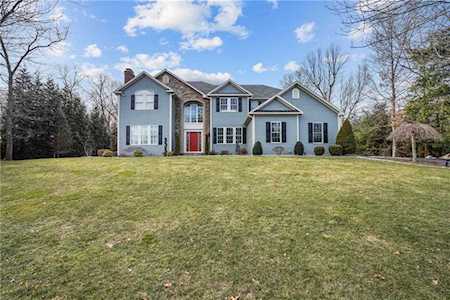 15 Secret Ln East Greenwich, RI 02818