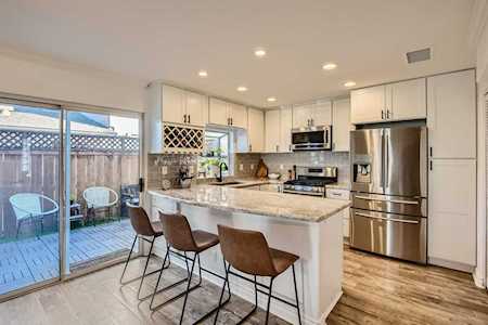 1243 Thomas Ave San Diego, CA 92109