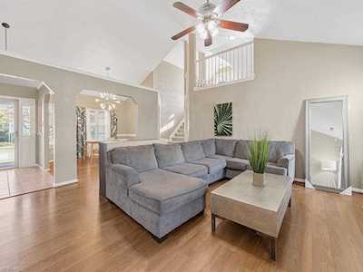 1717 Prospect Dr Chesapeake, VA 23322