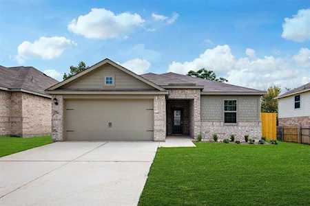 7645 Noble Oaks Drive Fort Worth, TX 76120