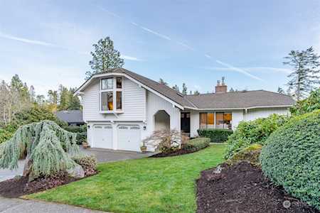 1824 180th Ave NE Bellevue, WA 98008