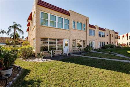 108 Cedarwood CIRCLE #108 Seminole, FL 33777