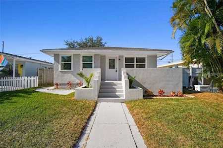 3050 Highland St N St. Petersburg, FL 33704
