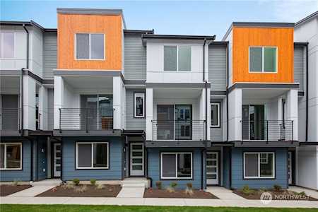 14537 1st Ave NE #B Shoreline, WA 98155