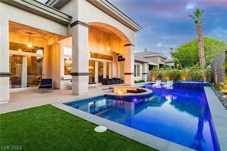 529 Summer Mesa Dr Las Vegas, NV 89144