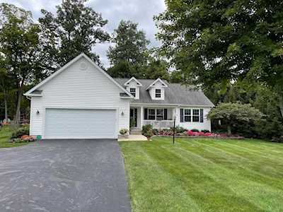 24 Jefferson Ridge Drive Pataskala, OH 43062