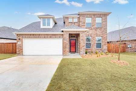10404 Lakemont Drive Fort Worth, TX 76131