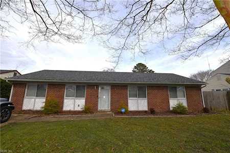 2912 Guther Place Virginia Beach, VA 23453