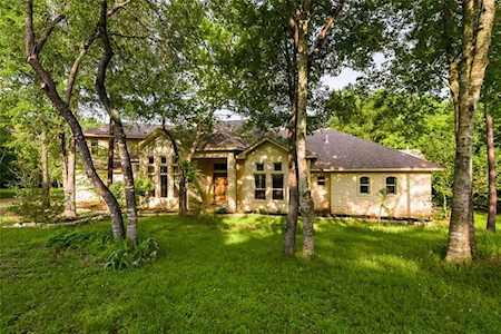 150 Trinity ST Cedar Creek, TX 78612