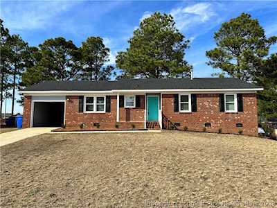 1512 Topaz Ct Fayetteville, NC 28311
