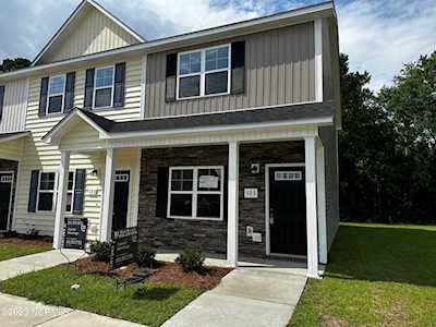 123 Jaydn Drive Jacksonville, NC 28546