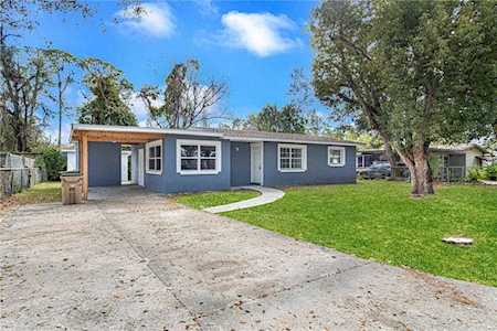 1040 Golden Isle Dr Mount Dora, FL 32757