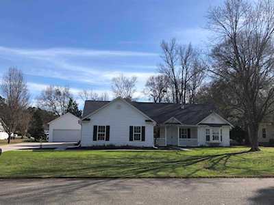 2219 Springwood Pl. Longs, SC 29568