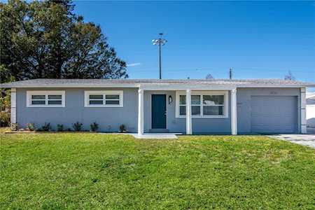 3725 Manatee Dr SE St. Petersburg, FL 33705