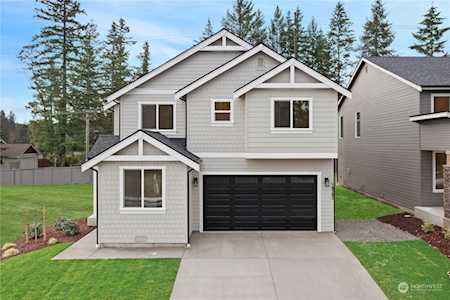 18582 Sawgrass Dr NE Poulsbo, WA 98370
