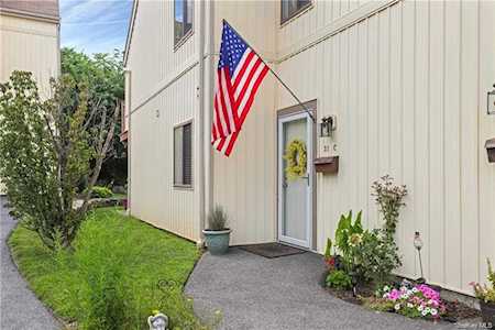 21 Kenneth Stuart Place #C Mohegan Lake, NY 10547