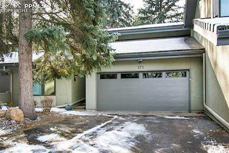171 Mayhurst Avenue Colorado Springs, CO 80906