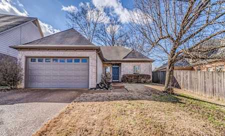 1177 Valmont Dr Memphis, TN 38016