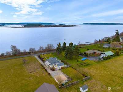 1681 Scenic Heights Rd Oak Harbor, WA 98277
