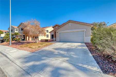 6320 Morning Roses Dr North Las Vegas, NV 89031