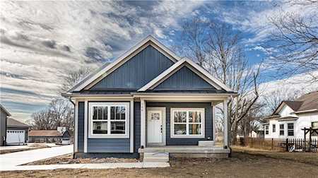 508 NW Main St Lee's Summit, MO 64063