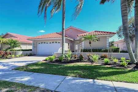 5852 Lakeside Woods CIRCLE Sarasota, FL 34243