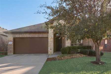 7032 Seton Hall Drive Fort Worth, TX 76120
