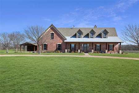 6623 County Road 640 Nevada, TX 75173