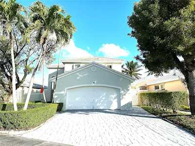 4787 SW 154th Ave Miami, FL 33185