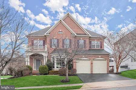 2520 Stone Cliff Dr Baltimore, MD 21209