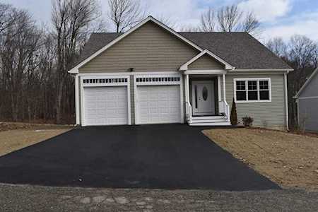 38 Victoria Drive #18 Leicester, MA 01542