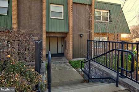 519 Meadowview Ln Mont Clare, PA 19453