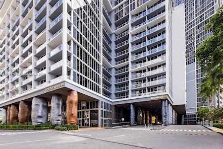 485 Brickell Ave #1804 Miami, FL 33131