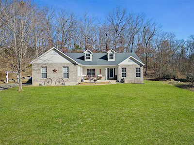 4650 Jacob Ln Wentzville, MO 63385