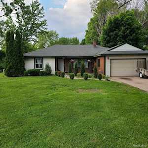 1075 E Hill Rd Grand Blanc Twp, MI 48439