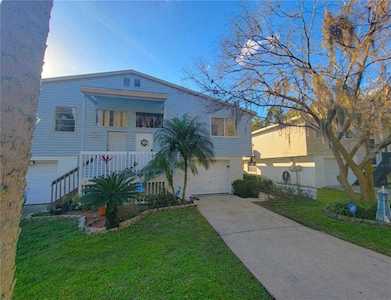 7035 Oakwood Dr New Port Richey, FL 34652