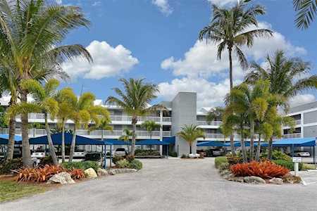 615 Dream Island Rd #101 Longboat Key, FL 34228