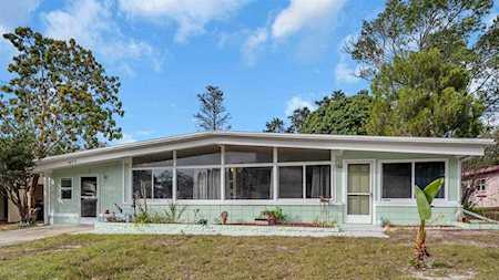 1933 Stanton Ave Largo, FL 33770