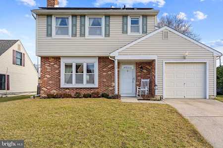 24 Robert Ct Swedesboro, NJ 08085