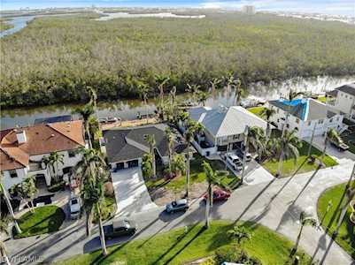 11691 Isle of Palms Dr Fort Myers Beach, FL 33931