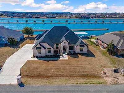 4002 Upper Lake Circle Granbury, TX 76049