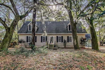 1519 Rifle Range Rd Mount Pleasant, SC 29464