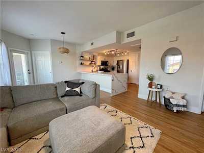 9303 Gilcrease Ave #1227 Las Vegas, NV 89149